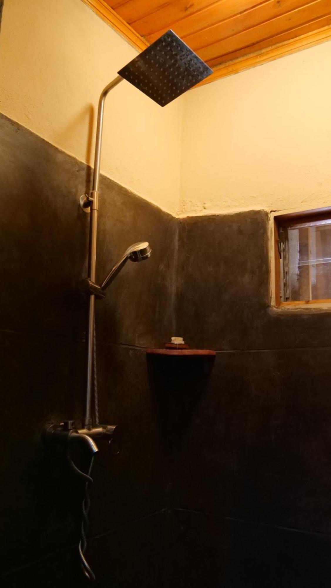 Souimanga-Hotel Antsirabe Esterno foto
