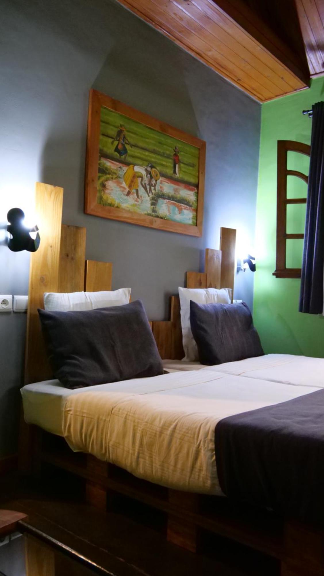 Souimanga-Hotel Antsirabe Esterno foto